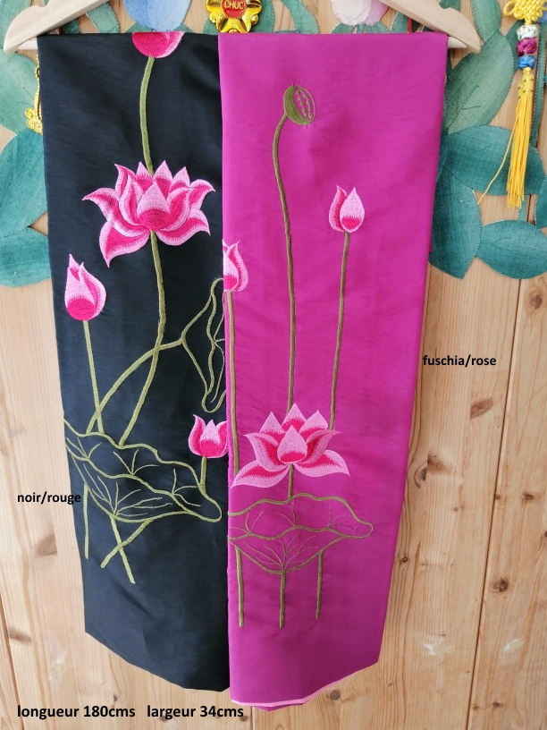 Chemins de table 'lotus' - modle 2